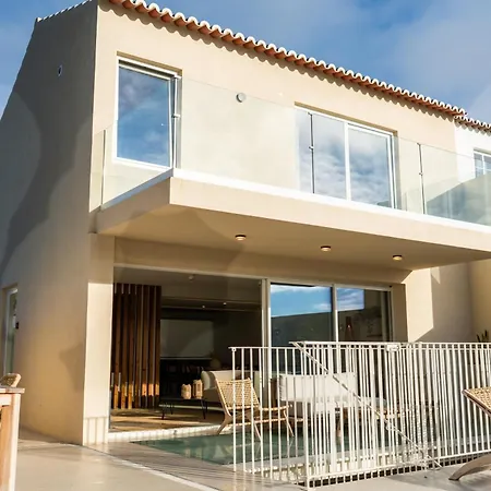 Silveira Bay Lounge Retreat