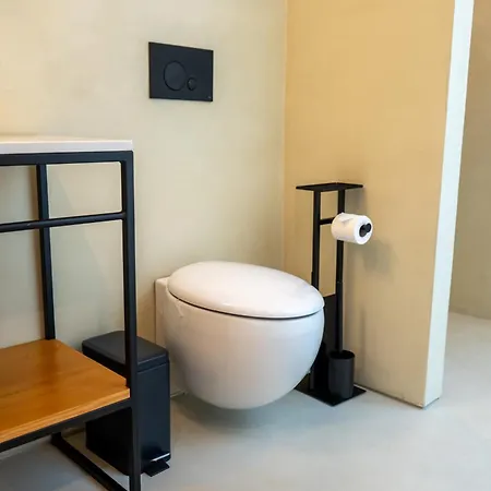 Silveira Bay Lounge Retreat