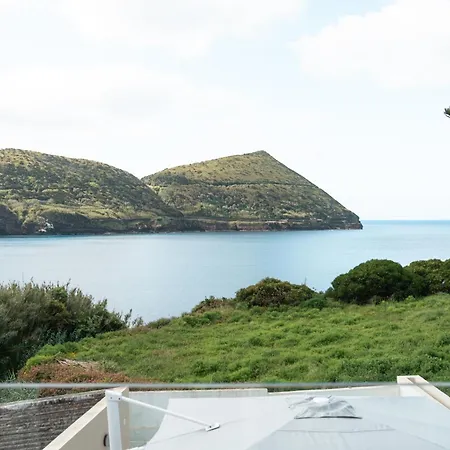 Silveira Bay Lounge Retreat