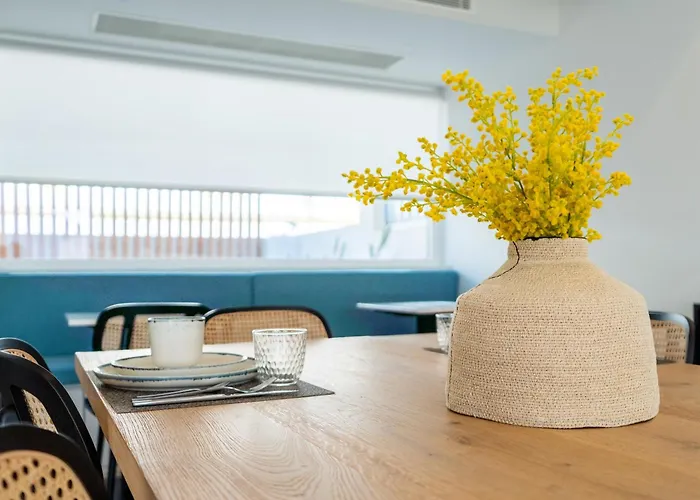 Silveira Bay Lounge Retreat B&B