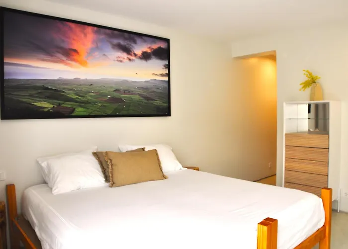 B&B Silveira Bay Lounge Retreat