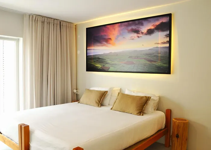 Silveira Bay Lounge Retreat B&B 앙그라두에루이스무