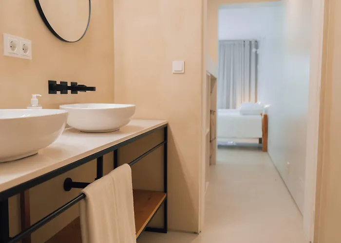 Silveira Bay Lounge Retreat B&B 앙그라두에루이스무