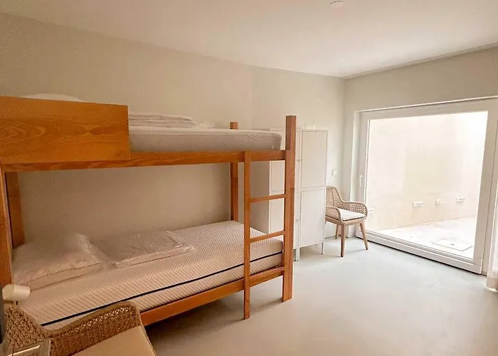 B&B Silveira Bay Lounge Retreat