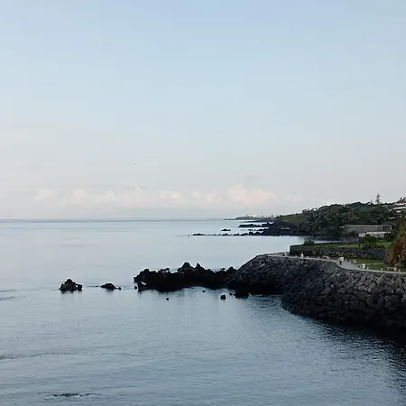 Silveira Bay Lounge Retreat לינה וארוחת בוקר