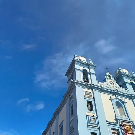 לינה וארוחת בוקר Silveira Bay Lounge Retreat