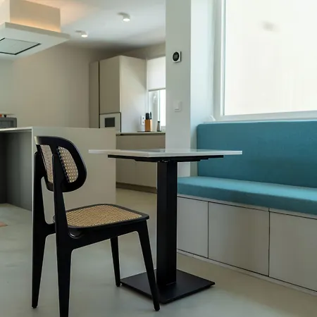 Silveira Bay Lounge Retreat לינה וארוחת בוקר Angra do Heroísmo