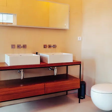 Silveira Bay Lounge Retreat לינה וארוחת בוקר 3*