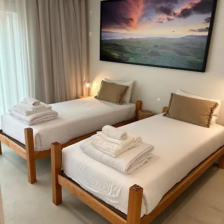 Silveira Bay Lounge Retreat לינה וארוחת בוקר Angra do Heroísmo